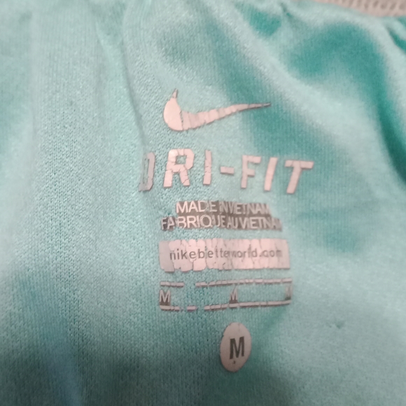 Nike Shorts - Picture 8 of 14